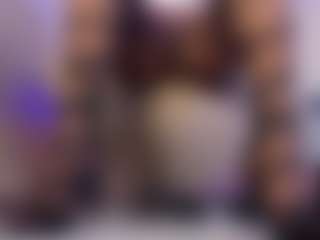 Show de cam en direct de BlondeHotMilf Liana