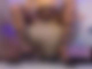 Live cam show with BlondeHotMilf Liana - Green Eyes on Fling VIP Chat