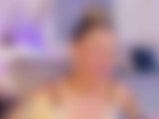 BlondeHotMilf Liana's Live Sex Cam Show