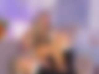 Live cam show with BlondeHotMilf Liana - Green Eyes on 1on1-livenow