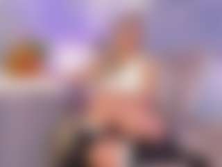 Live cam show with BlondeHotMilf Liana - Tiny Tits on milfzrlive.com