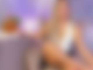 Live cam show with BlondeHotMilf Liana - Green Eyes on fuklive.com
