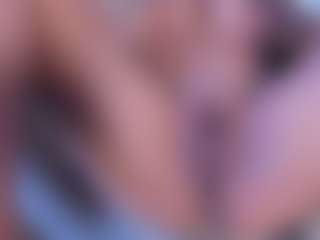 Live cam show with BlondeHotMilf Liiana - Foot Fetish on Milfs Live
