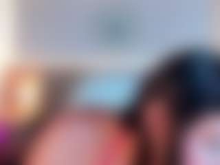 Live cam show with Megan Charles - Average on Camsoda