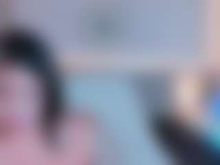 Live cam show with Megan Charles - Young Adult Teen (18+) on AdultVida.com