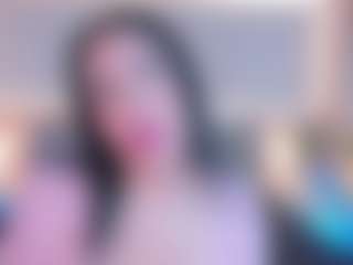 Live cam show with Megan Charles - Teen (18+) on AdultVida.com