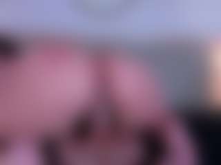 Megan Charles's Live Sex Cam Show