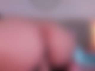 Megan Charles's Live Sex Cam Show