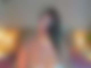 Live cam show with Megan Charles - Deepthroat on AdultVida.com