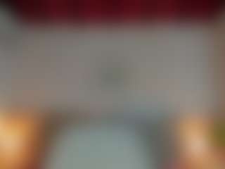 Live cam show with Megan Charles - Shaved Pussy Curvy on Camsoda