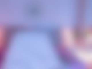Live cam show with Megan Charles - Dildo Or Vibrator on AdultVida.com