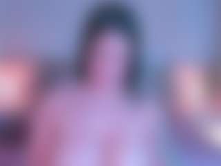 Live cam show with Megan Charles - Wet on AdultVida.com