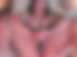 Spettacolo in cam dal vivo con Megan Charles - Tattoos su Camsoda