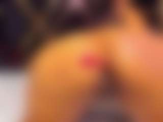 sara-tompsonn's Live Sex Cam Show