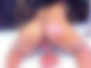 sara-tompsonn's Live Sex Cam Show