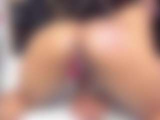 sara-tompsonn's Live Sex Cam Show