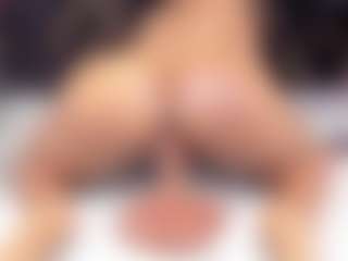 sara-tompsonn's Live Sex Cam Show