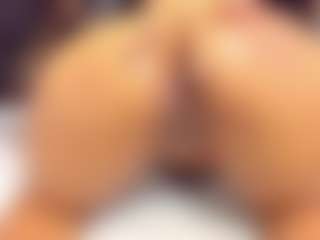 Live cam show with sara-tompsonn - Tease on https://playwithruby.com