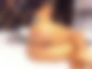 Live cam show with sara-tompsonn - Full Nudity on Dolls Live