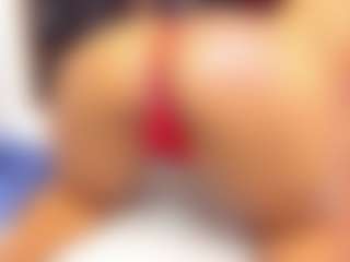 sara-tompsonn's Live Sex Cam Show