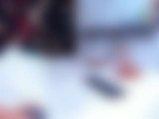 sara-tompsonn's Live Sex Cam Show