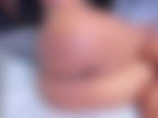 sara-tompsonn's Live Sex Cam Show