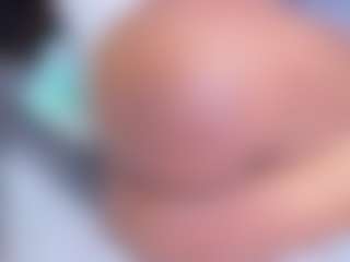 Live cam show with sara-tompsonn - Twerk on liverealitysex.com
