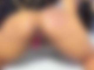 sara-tompsonn's Live Sex Cam Show