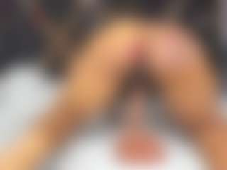 sara-tompsonn's Live Sex Cam Show