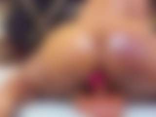 Live cam show with sara-tompsonn - Dirty Talk on Camsoda
