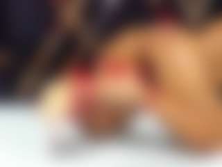 sara-tompsonn's Live Sex Cam Show