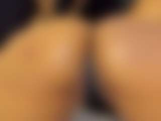 Live cam show with sara-tompsonn - Pov on livesuperchat.net