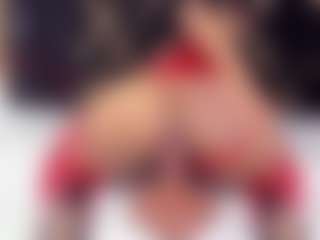 Live cam show with sara-tompsonn - Small Tits on Uber Horny