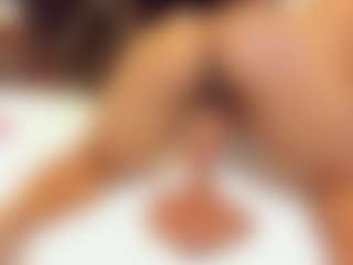 sara-tompsonn's Live Sex Cam Show