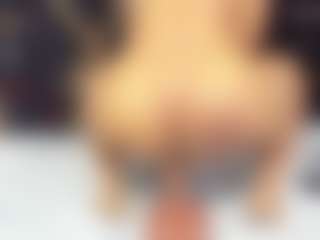 Live cam show with sara-tompsonn - Fingering on Dare Cams