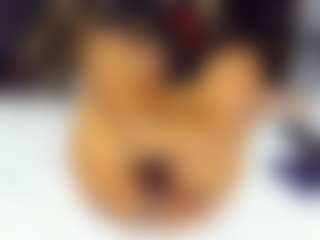 sara-tompsonn's Live Sex Cam Show