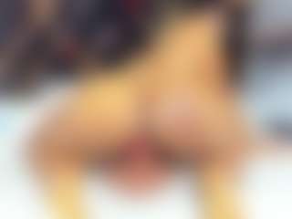 sara-tompsonn's Live Sex Cam Show