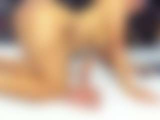 Live cam show with sara-tompsonn - Public BBW on Camsoda