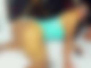 sara-tompsonn's Live Sex Cam Show
