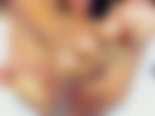 sara-tompsonn's Live Sex Cam Show