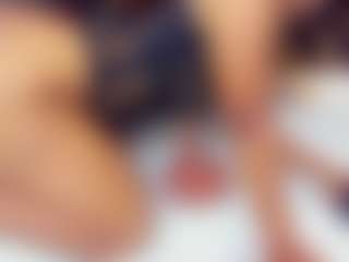 sara-tompsonn's Live Sex Cam Show