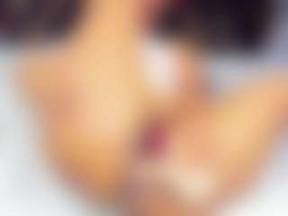 sara-tompsonn's Live Sex Cam Show