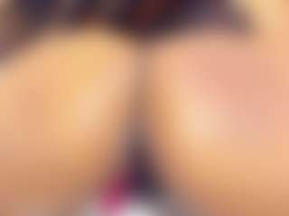 sara-tompsonn's Live Sex Cam Show