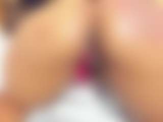 sara-tompsonn's Live Sex Cam Show
