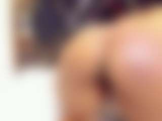 sara-tompsonn's Live Sex Cam Show