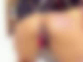 sara-tompsonn's Live Sex Cam Show