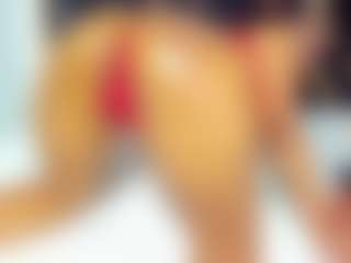 sara-tompsonn's Live Sex Cam Show