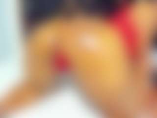 sara-tompsonn's Live Sex Cam Show