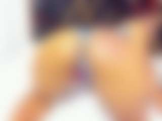 sara-tompsonn's Live Sex Cam Show