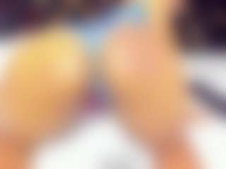 sara-tompsonn's Live Sex Cam Show